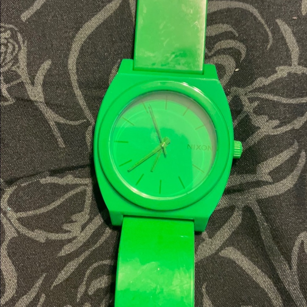 Nixon watch